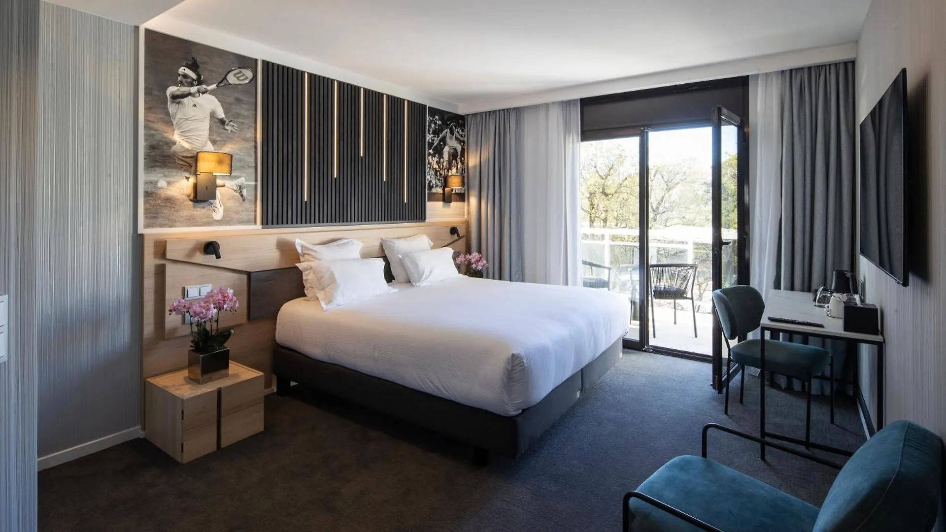Mouratoglou Hotel & Resort Biot 4*,